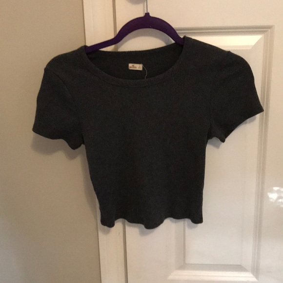 Dark Gray Ribbed Fitted Hollister Crop Top - Picture 3 of 4